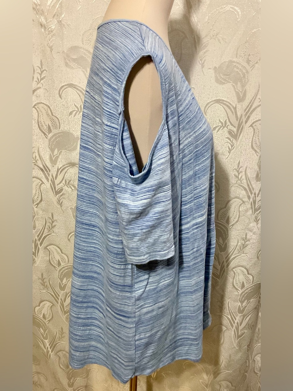 White Birch Blue Marled Cold Shoulder Short Sleeve Scoop Neck Top